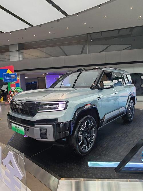 佛山顺德区弘凌裕企业管理咨询比亚迪方程豹硬派越野的爆款，英菲尼迪35周年与你共成长